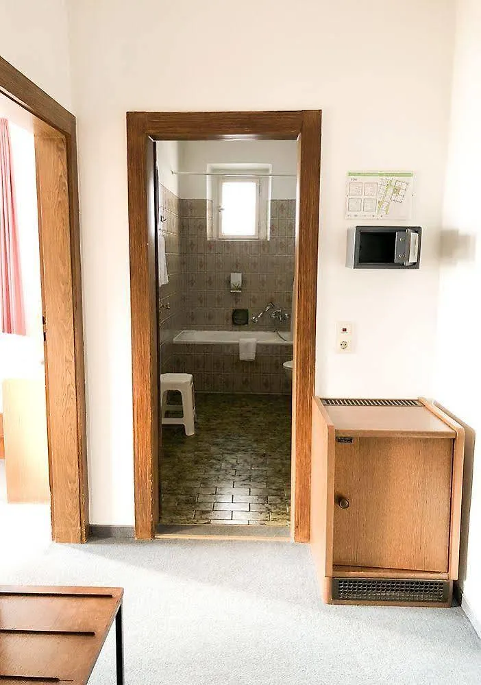 Hotel Vier Jahreszeiten Berchtesgaden 3*,