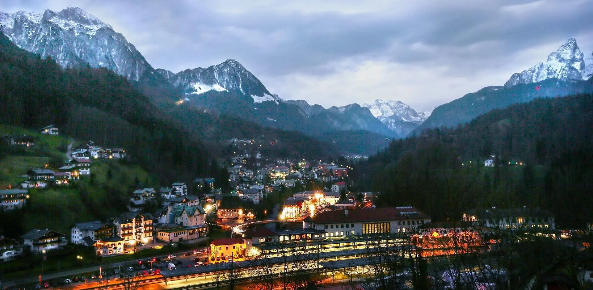 Hotel Vier Jahreszeiten Berchtesgaden 3*,