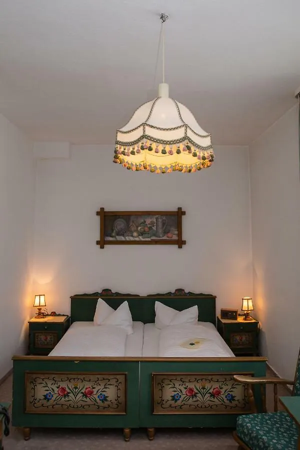 Hotel Vier Jahreszeiten Berchtesgaden 3*,